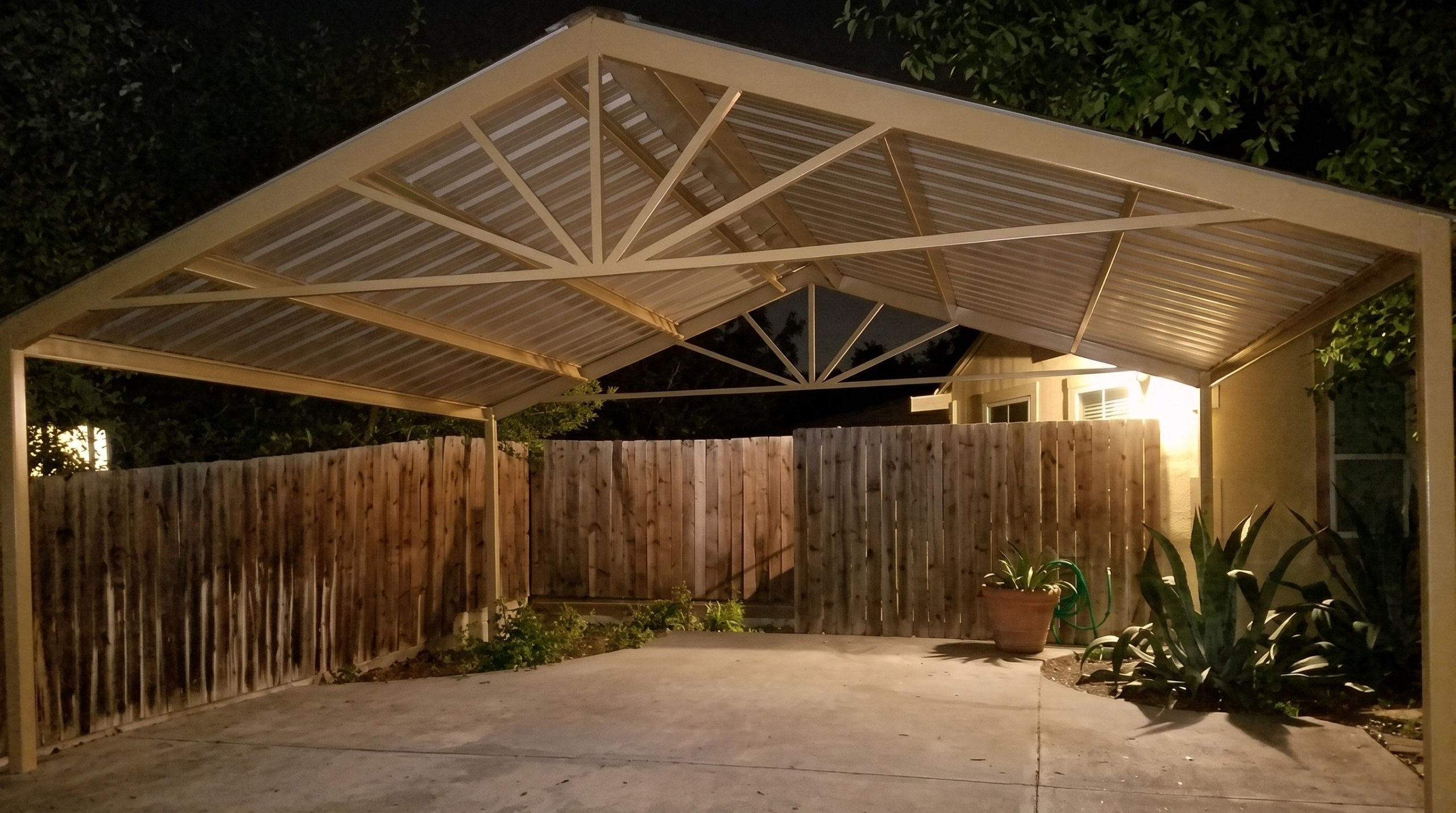 Sunburst free-standing steel carport in San Antonio, Texas